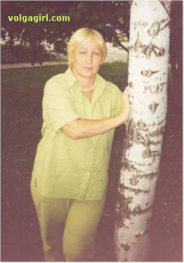  is sincere in her wish to become a Russian wife and is looking  for stability in a relationship with a