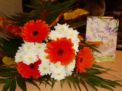They say that the Russian girls from Togliatti are the most beautiful in all of Russian. Honor them by selecting any of these beautiful floral arrangements.