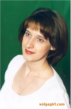 Irina is a 38 year old Russian girl who has registered with mail order bride agency A Volga Girl in the hopes of receiving email correspondence from you.