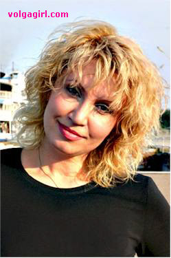 Svetlana is a 43 year old Russian girl who has registered with mail order bride agency A Volga Girl in the hopes of receiving email correspondence from you.