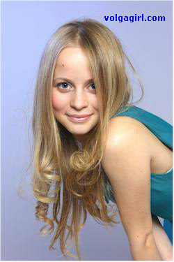 Ekaterina is a 22 year old Russian girl who has registered with mail order bride agency A Volga Girl in the hopes of receiving email correspondence from you.
