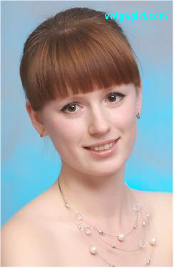 Maria is a 21 year old Russian girl who has registered with mail order bride agency A Volga Girl in the hopes of receiving email correspondence from you.