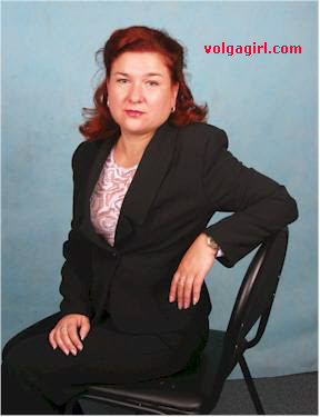 Elena is a 42 year old Russian girl who has registered with mail order bride agency A Volga Girl in the hopes of receiving email correspondence from you.