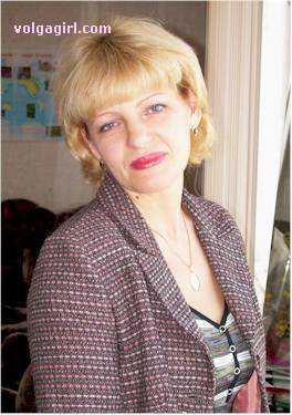 Olga is a 40 year old Russian girl who has registered with mail order bride agency A Volga Girl in the hopes of receiving email correspondence from you.