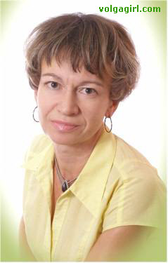 Elena is a 44 year old Russian girl who has registered with mail order bride agency A Volga Girl in the hopes of receiving email correspondence from you.