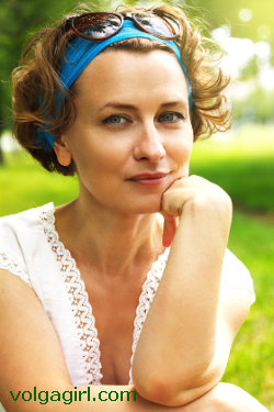 Tatiana is a 33 year old Russian girl who has registered with mail order bride agency A Volga Girl in the hopes of receiving email correspondence from you.